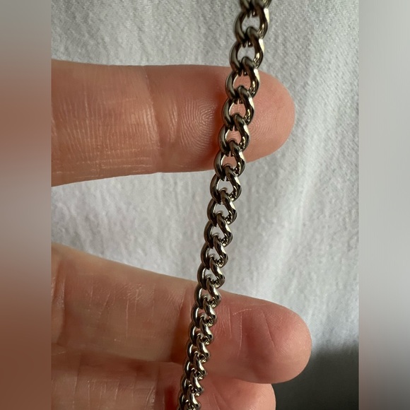 Unbranded Vintage Silver Clutch - Picture 6 of 6